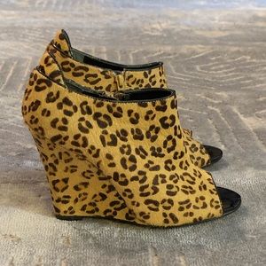 Nina Leopard Print Real Calf Fur Wedges SZ 6